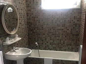 Saint-hubert מלון 3*