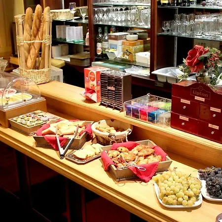Saint-hubert 3*