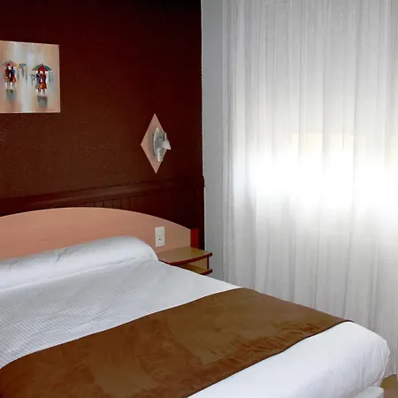 Saint-hubert Hotel 3*